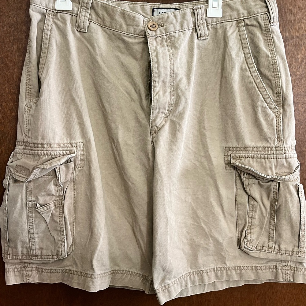 Men's Tan Cargo Shorts